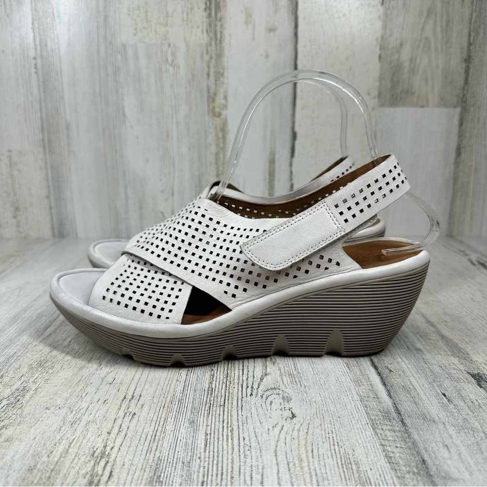 Clarks Collection Women's Reedly Variel White Wedge Sandals #915